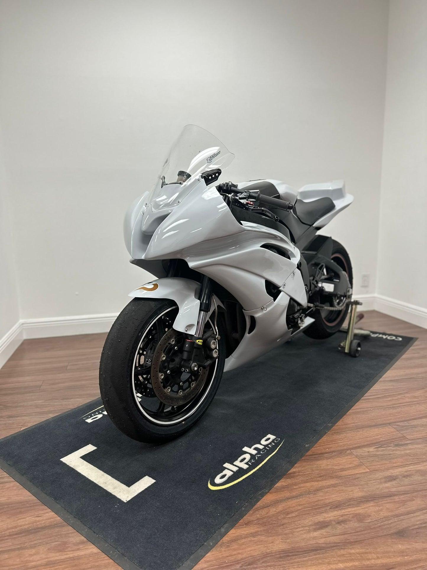 Yamaha R6 Race bike 2008 1